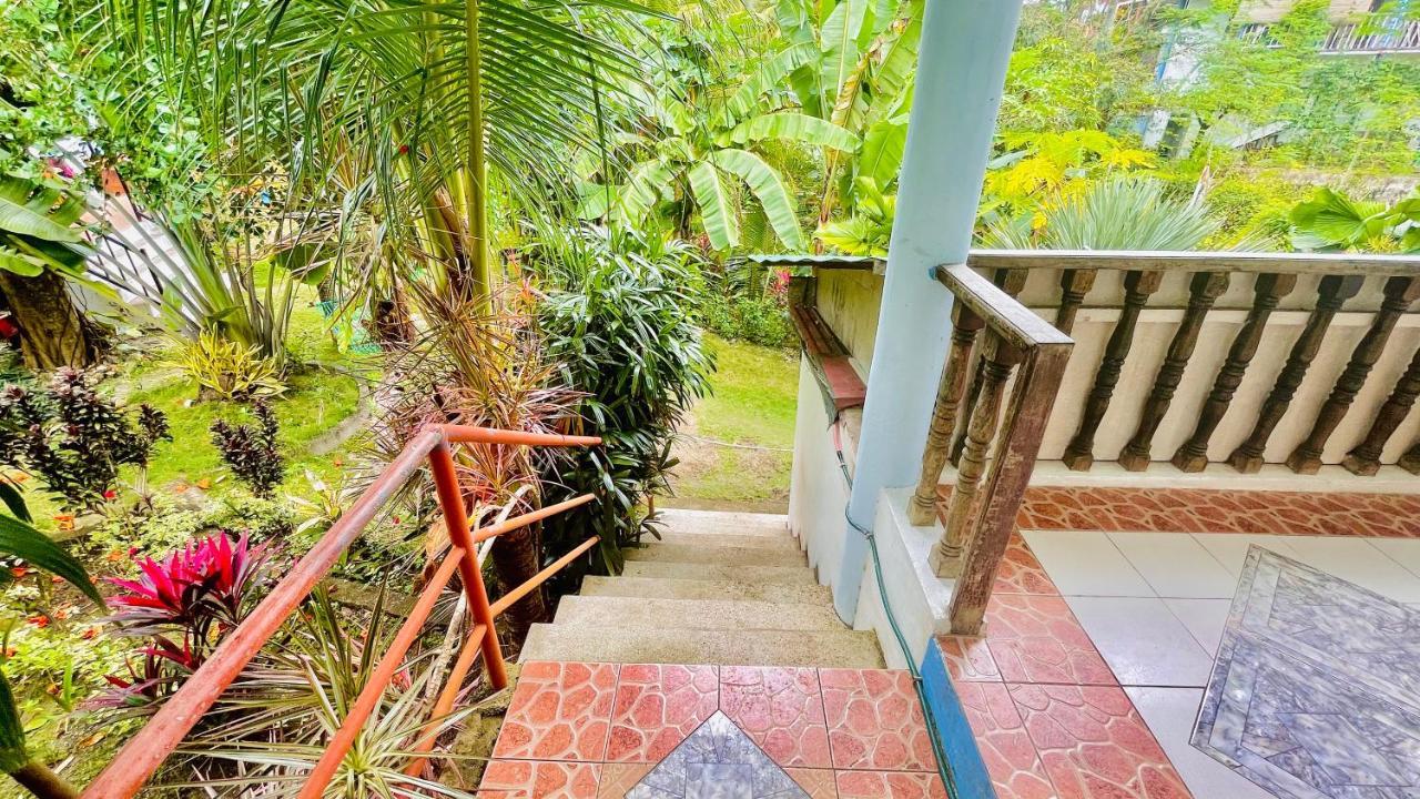 La Concepcion Cove Garden Resort Моалбоал Екстер'єр фото